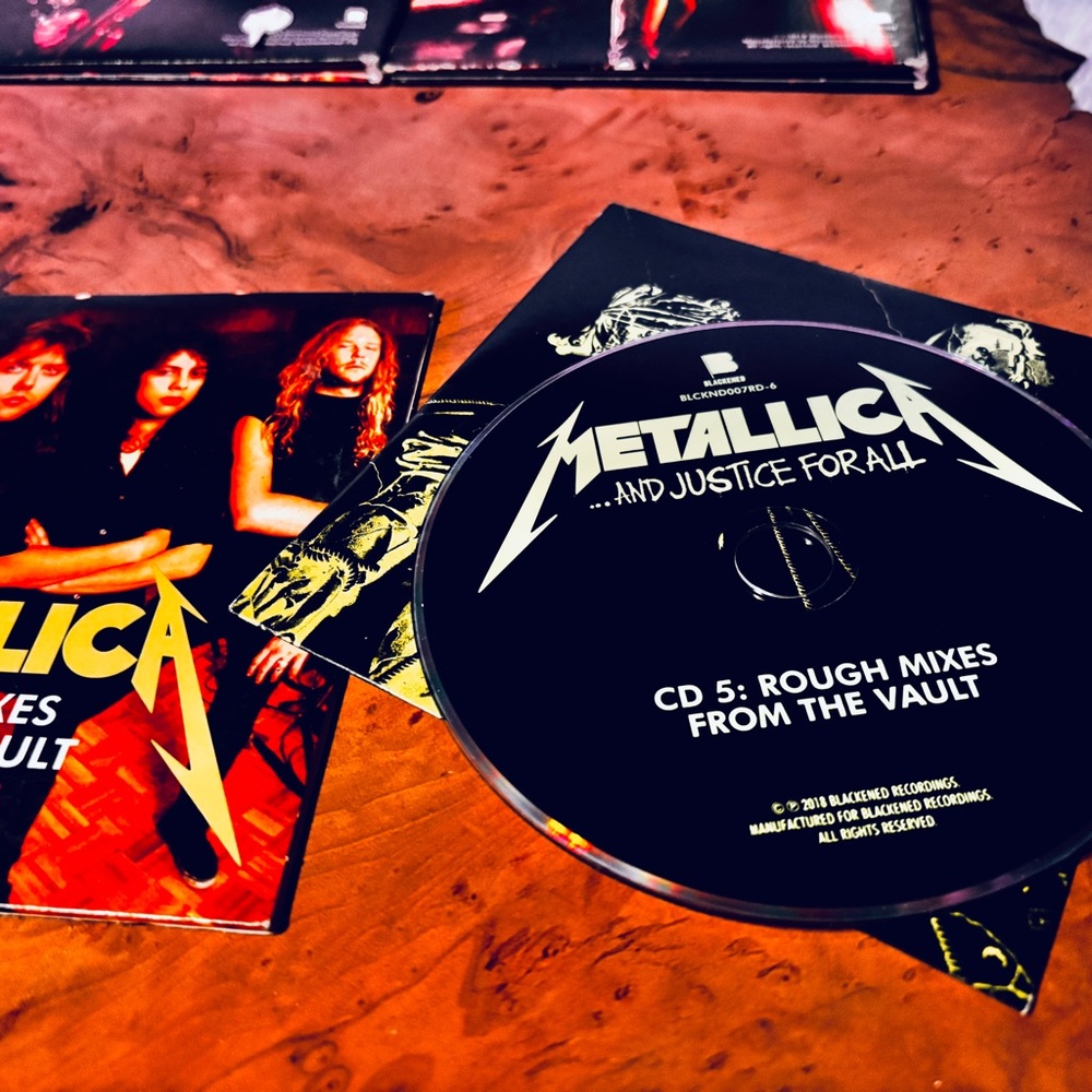 Metallica CD Collection - Picture 6 of 13